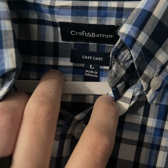 Mens button down - Picture 2 of 3